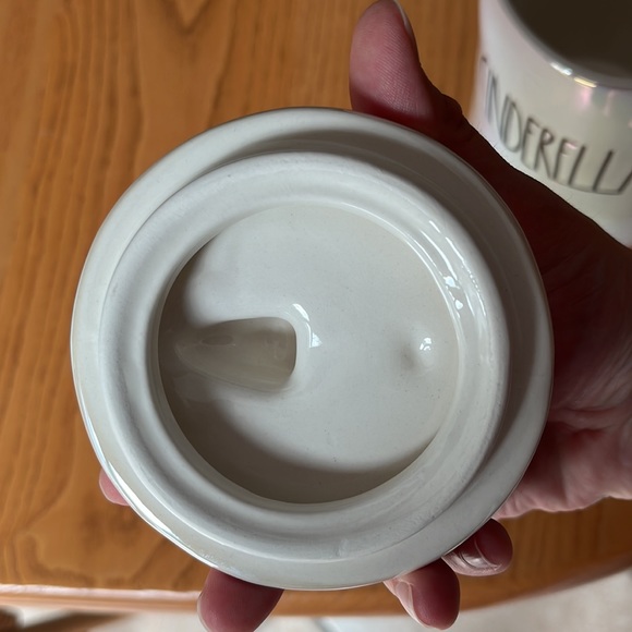 RAE DUNN CINDERELLA MUG! - Picture 6 of 6